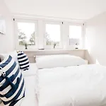 Haus-Marell-1-Og-Wohnung-2-West