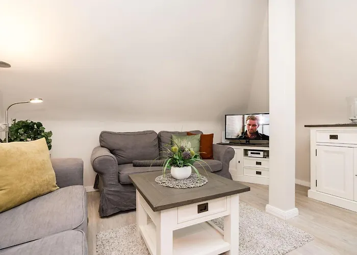 Haus-Marell-1-Og-Wohnung-2-West