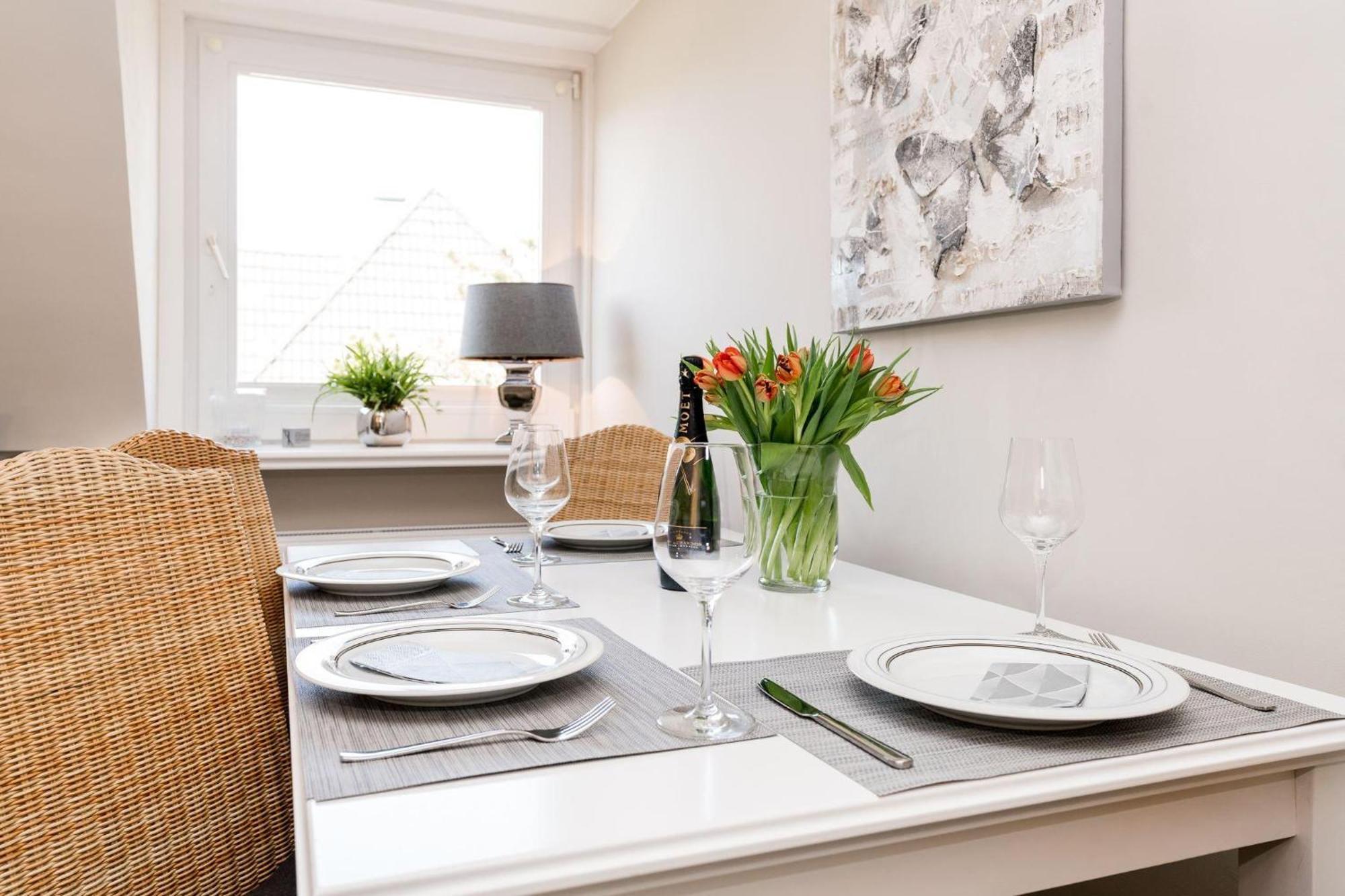 Haus-marell-1-og-wohnung-2-west *